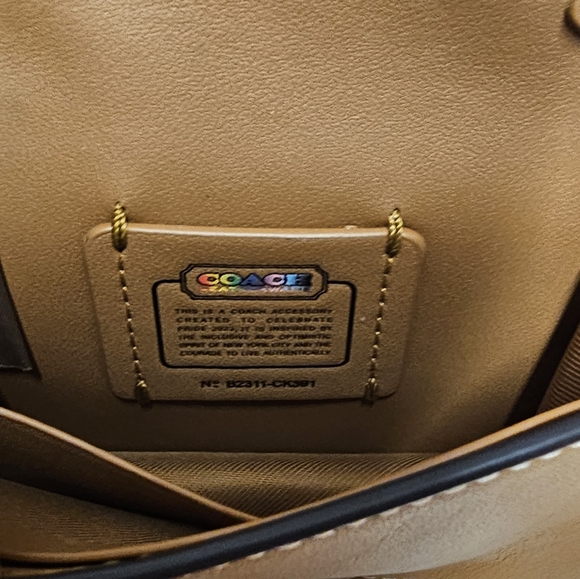 Coach Pride Bags Mini Wallet On A Chain With Rainbow Print 🌈 New - Picture 14 of 14